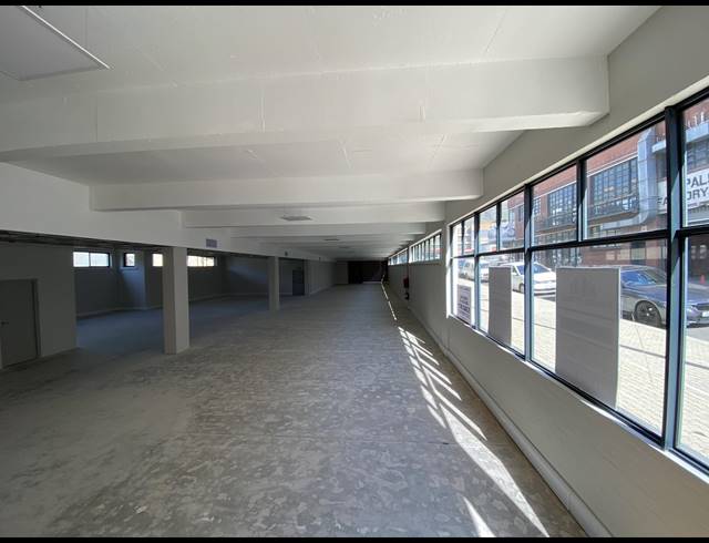 640M² OFFICE TO LET IN SALT RIVER